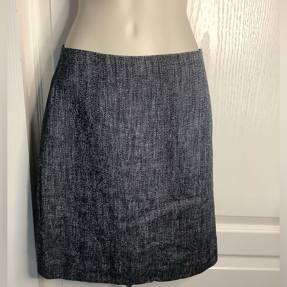 NWT🫐Theory High Rise Mini Skirt in Navy Multi Herring Melange - Picture 3 of 16